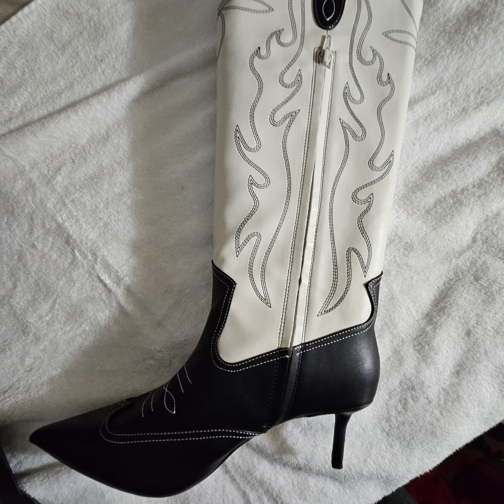 🧡🩷Womens Inc Black and White Western Boots - Size 10.5 3" Heels-NWOT❣️💕 - Picture 5 of 11